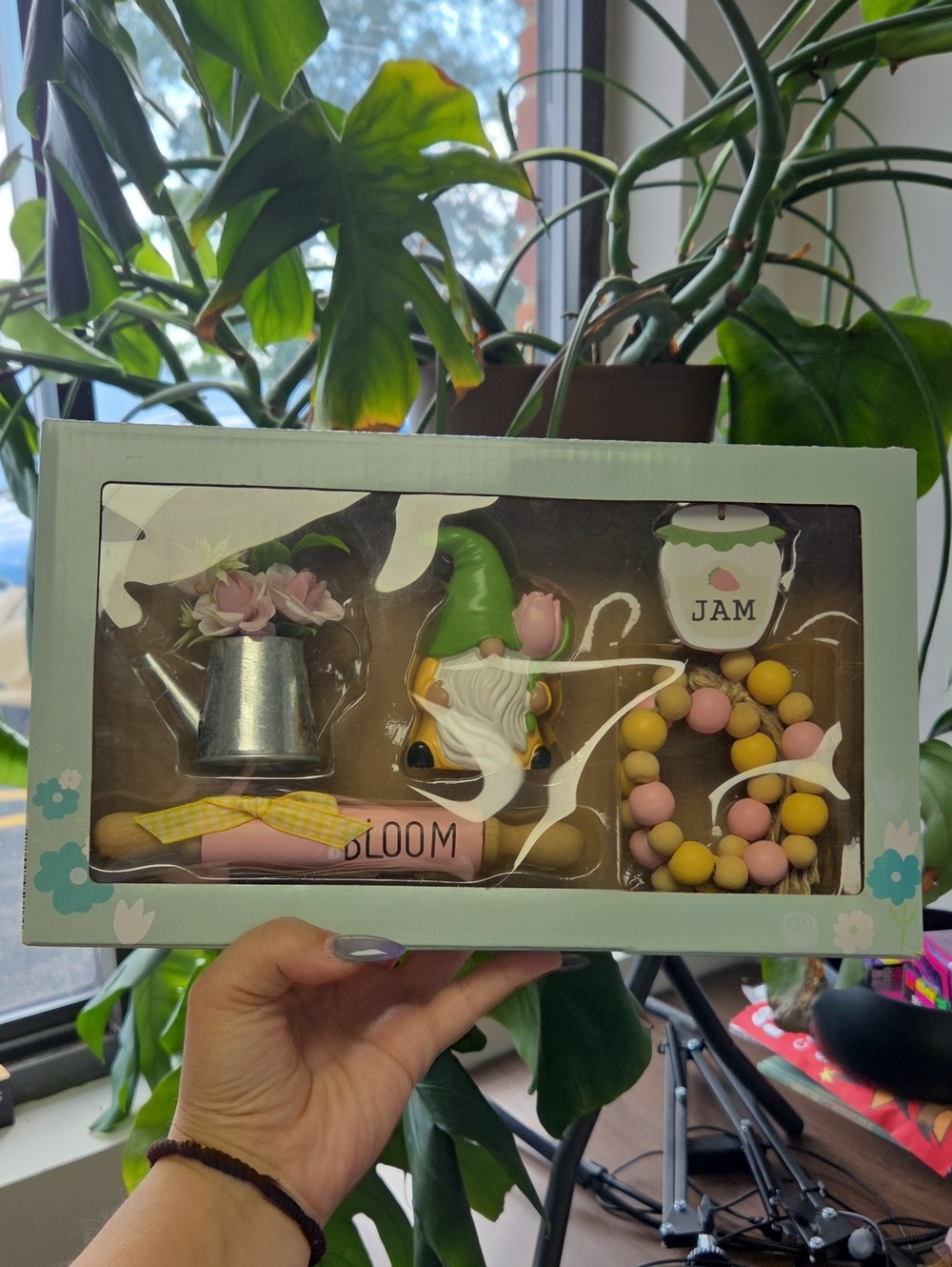 Decorative Gnome & Floral Kitchen Set - Green, Pink, Yellow